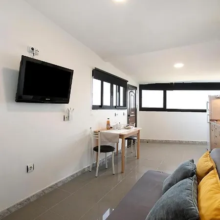 Hébergement de vacances Bisangel House *